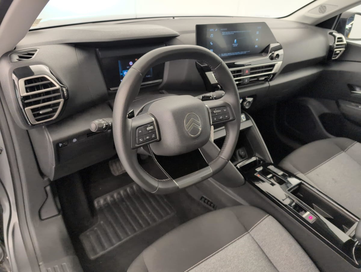 Citroën C4 — photo 14