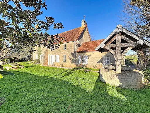 Maison 11 pièces 267 m²