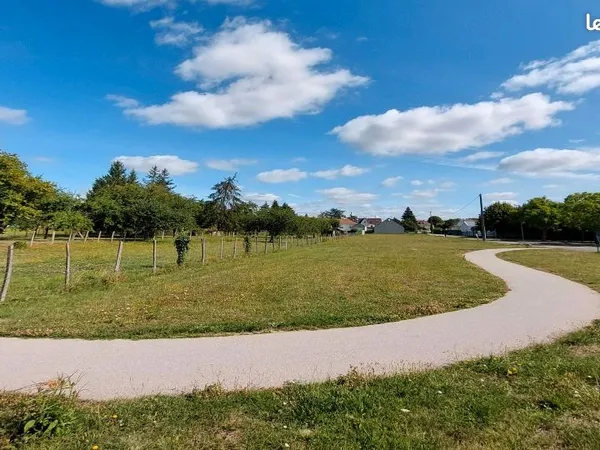 Terrain 684 m² La Croix En Touraine
