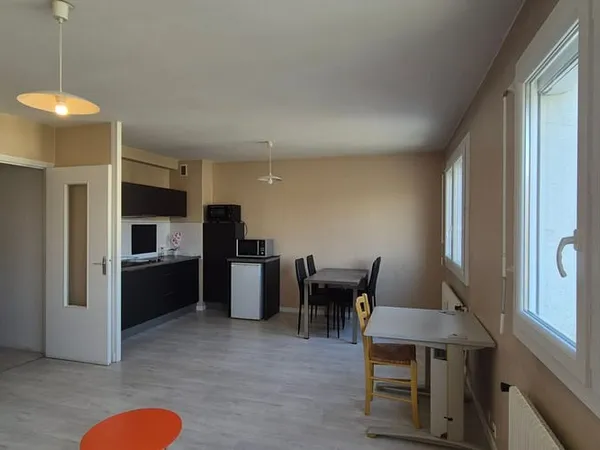 Studio 1 pièce 31 m²