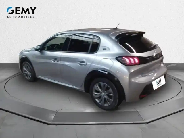 Peugeot 208 electrique 50 kwh 136ch — photo 24