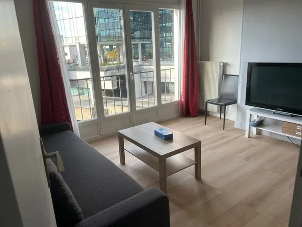 Chambres dispos dans coloc lumineuse 77m²