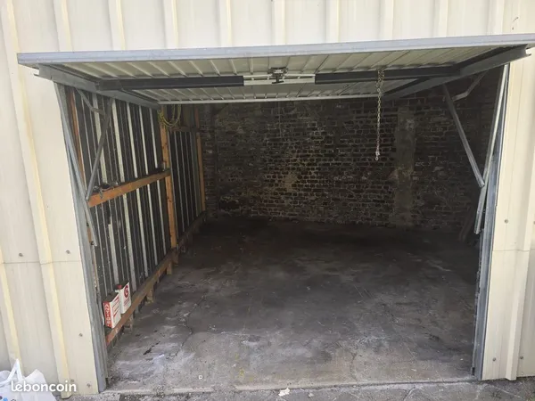 Garage sécurisé porte douai - Fac de droit
