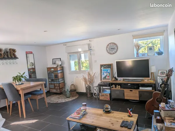 T2 de 45 m² avec extérieur privatif - 2 stationnements