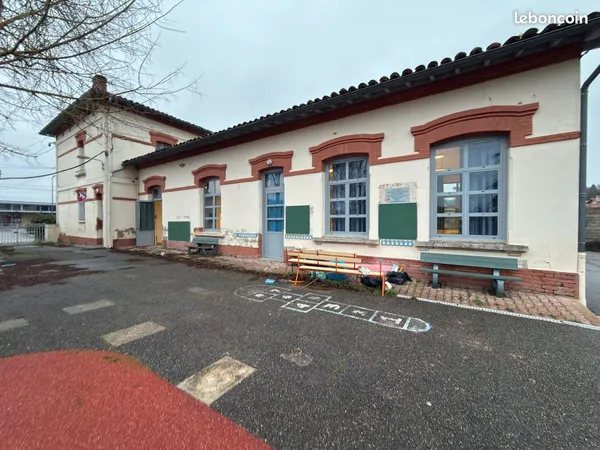 Locaux/Bureaux à louer 60m² zone commerciale de Saint Martial