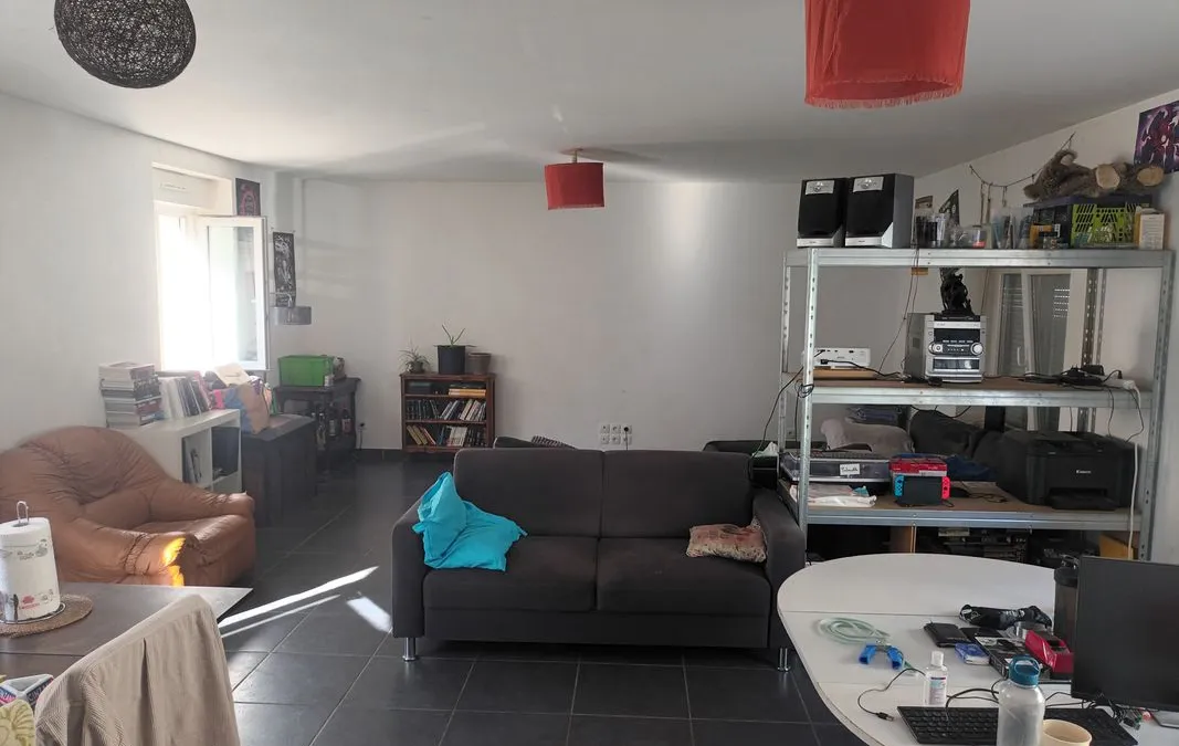 Photo 1