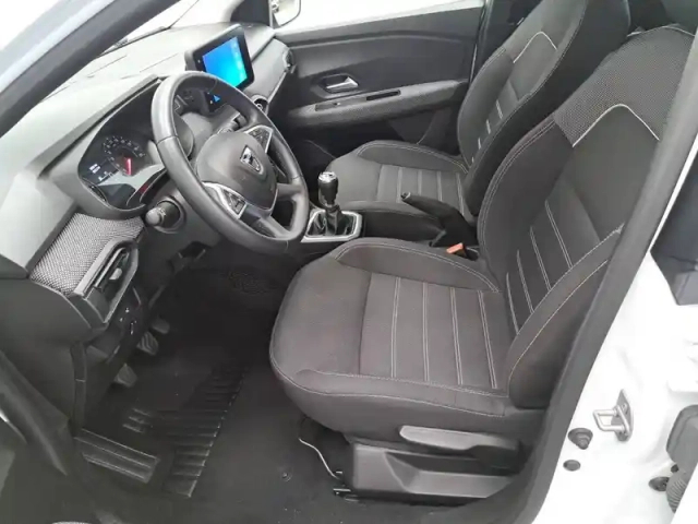 Dacia Sandero eco-g 100 - 22 — photo 26