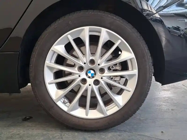 Bmw Serie 1 116i 109 ch — photo 9