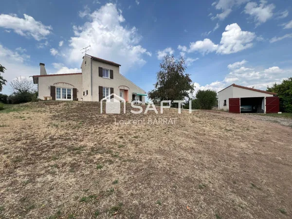 Villa avec chambre en rez-de-jardin et grand garage
