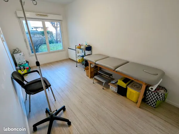 Location salle de consultation 13 m² - Corbeil-Essonnes