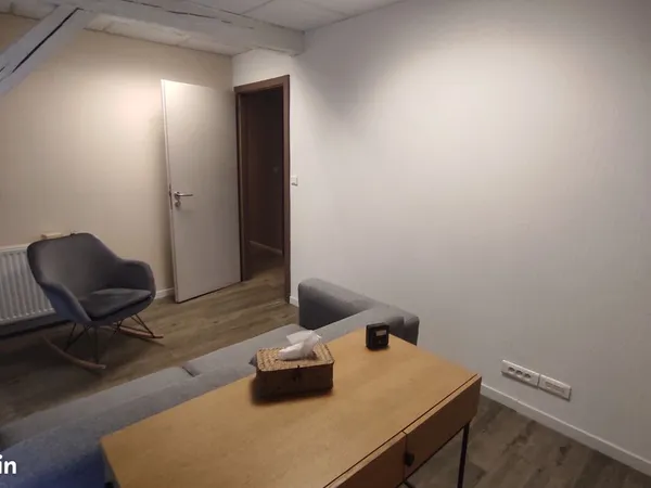 Bureau et espace de travail Location Colmar  10m² 180€