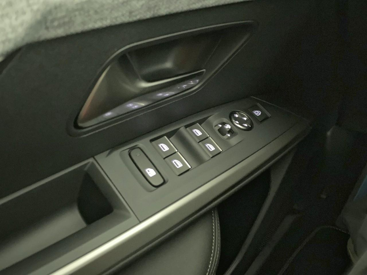 Peugeot 5008 hybrid 145 ch e-dcs6 gt — photo 20
