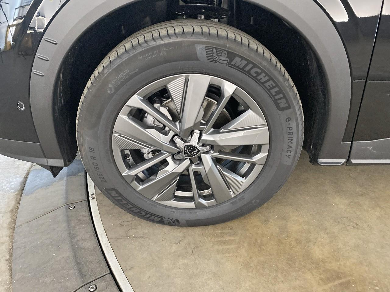 Peugeot 5008 hybrid 145 ch e-dcs6 allure — photo 11