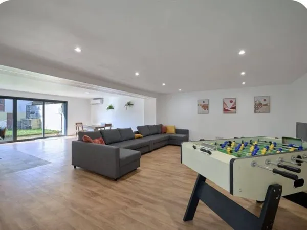 Maison 7 pièces 200 m²