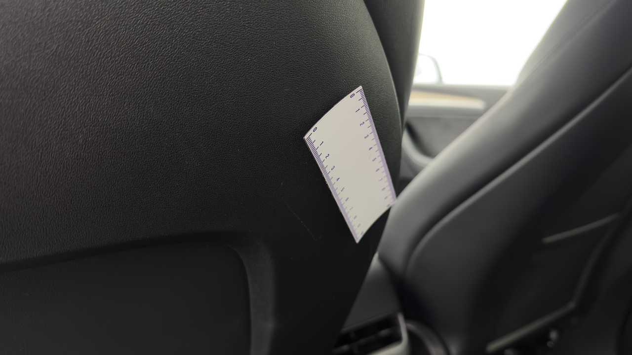 Tesla MODEL Y Long Range RWD — photo 41