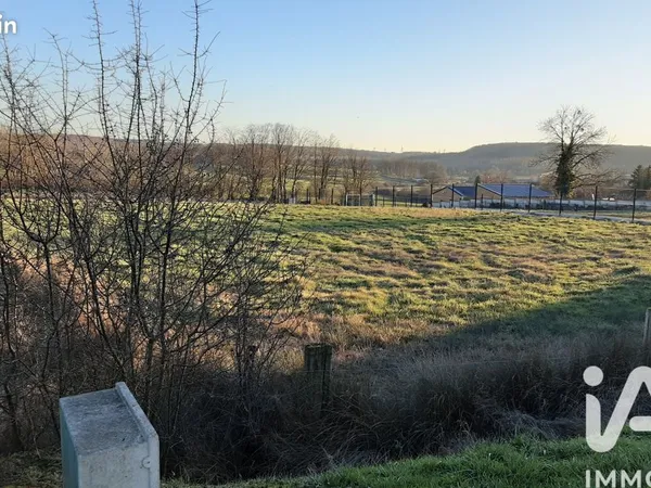 Terrain 1896 m² Jandun
