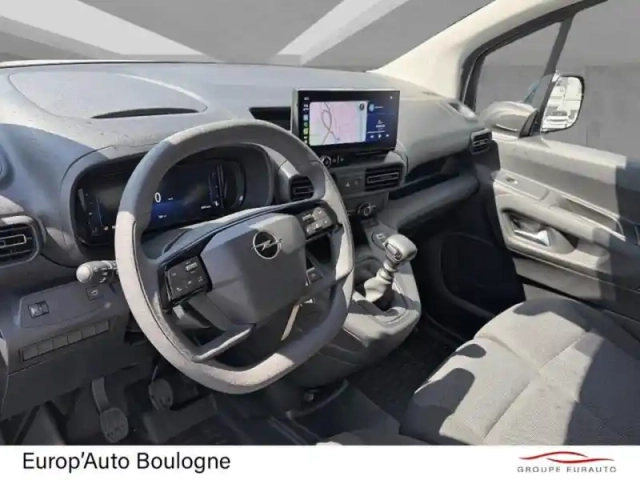Opel Combo cargo m essence 110ch pack premium connect — photo 8