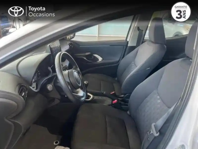 Toyota Yaris 120 vvt-i dynamic business 5p mc24