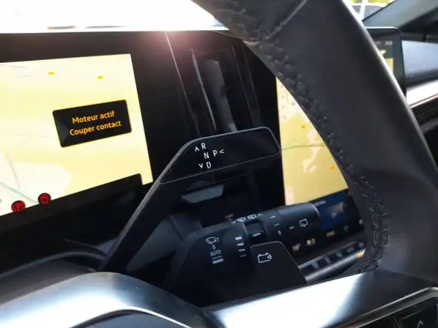 Renault Megane e-tech ev60 220 ch optimum charge — photo 13