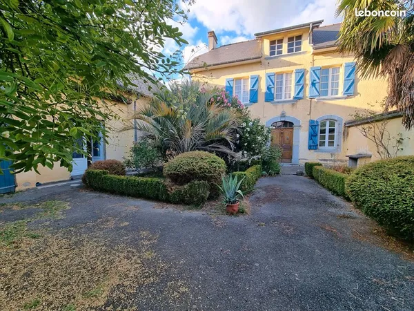 Maison 8 pièces 289 m²