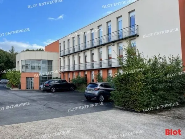 Bureaux 1762 m²