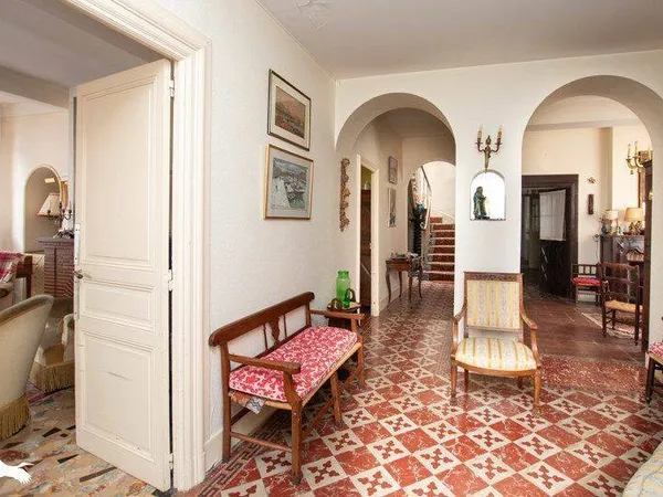 Maison 9 pièces 286 m²