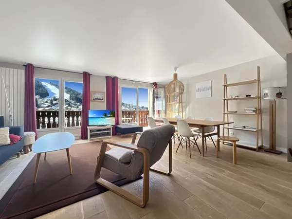 Superbe Appartement Duplex Entièrement Rénové - Centre du Villag