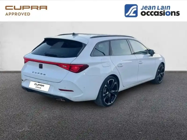 Cupra Leon sportstourer 1.4 e-hybrid 245 ch dsg6 — photo 2