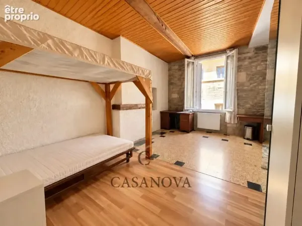 Studio de caractère au cur de l'Écusson