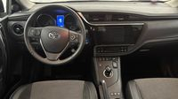 Toyota Auris Touring Sports HSD 136h Executive — photo 11