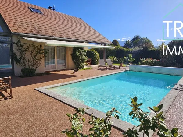 Propriété 5 pièces 168 m²