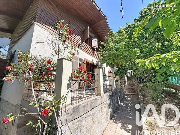 Chalet 4 pièces 100 m²