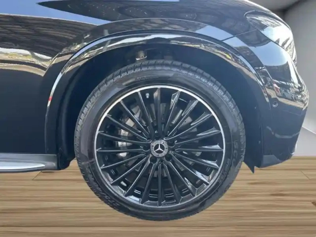 Mercedes Glc 220 d 4matic amg line — photo 9