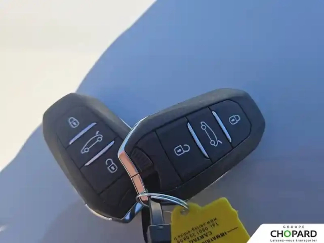 Peugeot 3008 hybrid 145 e-dcs6 — photo 21