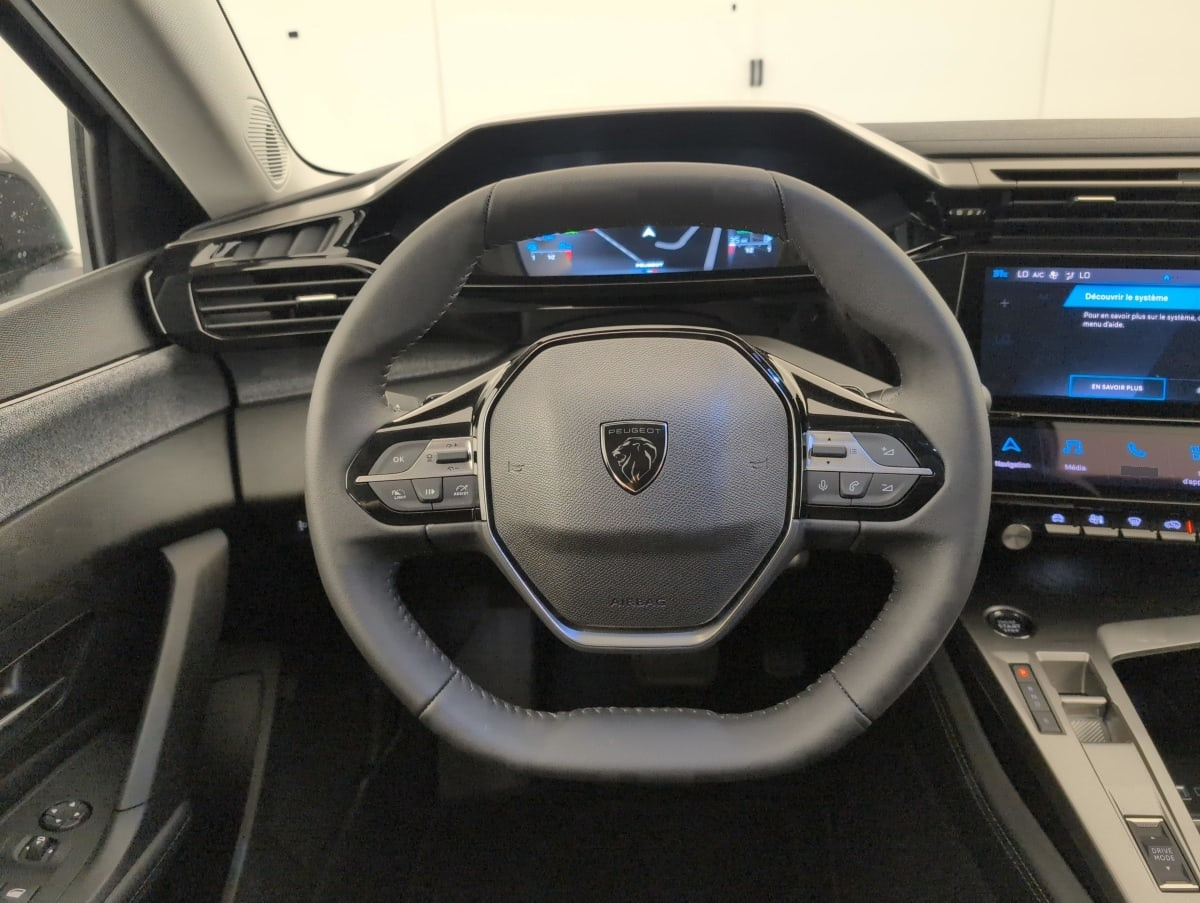 Peugeot 308 — photo 13