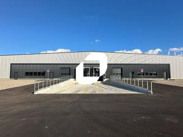 Local d'activité 3859 m²