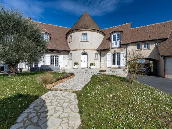 Maison Orgeval 8 pièce(s) 250m2