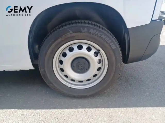 Peugeot Partner e- fourgon m 800 kg 136 ch batterie 54 kwh — photo 11