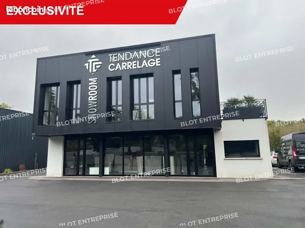 Bureau 294 m²