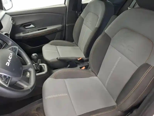 Dacia Sandero eco-g 100 — photo 12