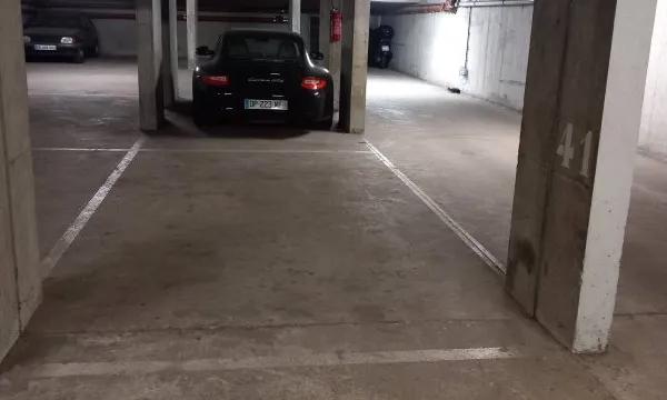 Parking 11 m²