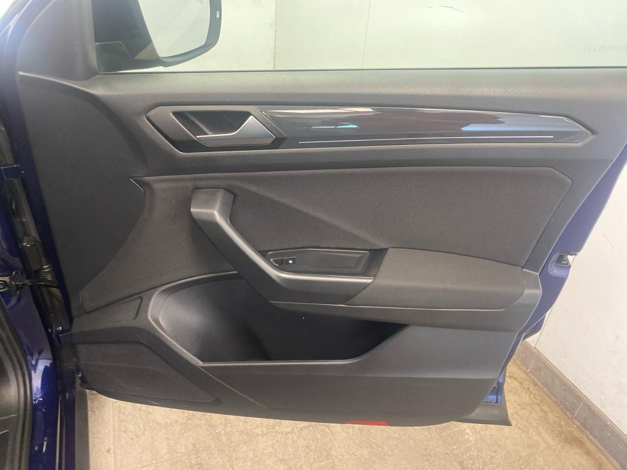 Volkswagen T-Roc 1.5 tsi 150 evo start/stop dsg7 carat — photo 25