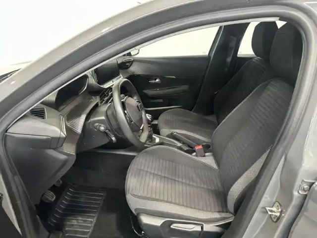 Peugeot 208 1.2 100 s&amp;s active — photo 9