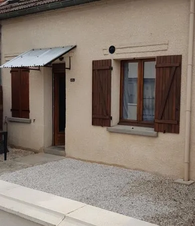Maison 2 chambres avec petite cour - idéal 1er achat ou investissement