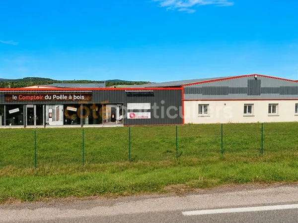 Local commercial 554 m² SAINT PAULIEN