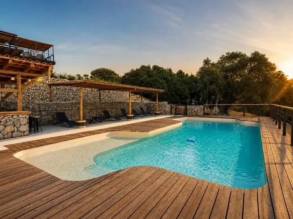 Maison de 259 m² avec piscine à Cognocoli-Monticchi