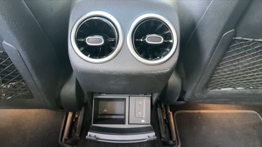 Mercedes Classe CLA 180 d 116 7G-DCT - AMG Line – 2019 – 77529 km – Diesel – Boîte Automatique — photo 2