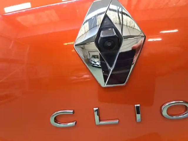 Renault Clio tce 140 — photo 13