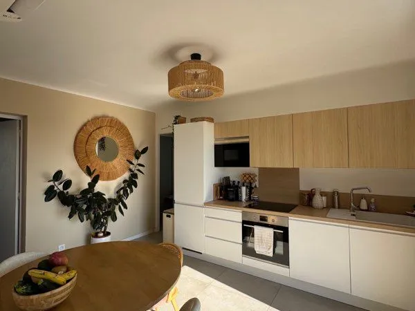 Appartement T3 - Sainte Anne - balcon - stationnement - cave