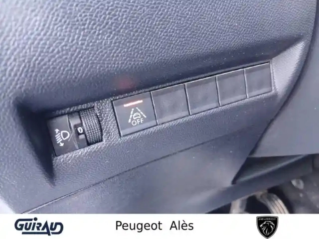 Peugeot 208 puretech 100 s&amp;s bvm6 — photo 58